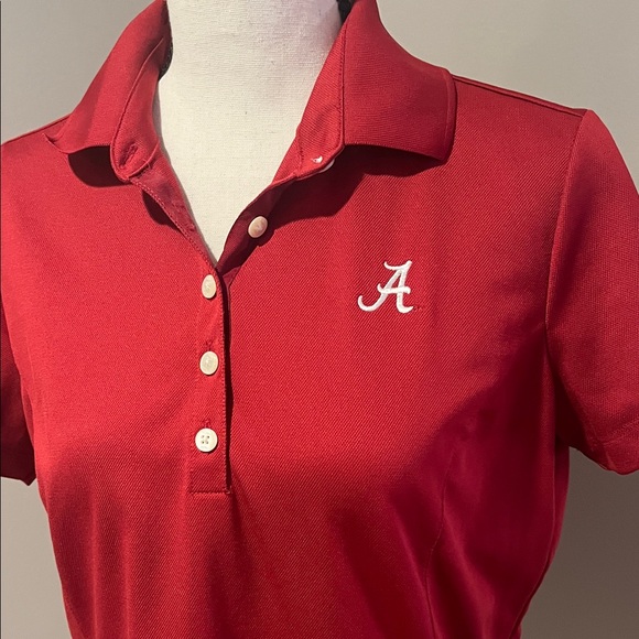 Nike ACG Red Women's Button Down Shirt - Picture 2 of 6